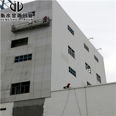 成记药业轻质泄爆墙安装现场